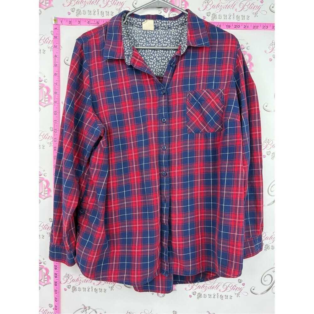 DC jeans long sleeve blue white Red and Navy Plaid Button-Up Shirt